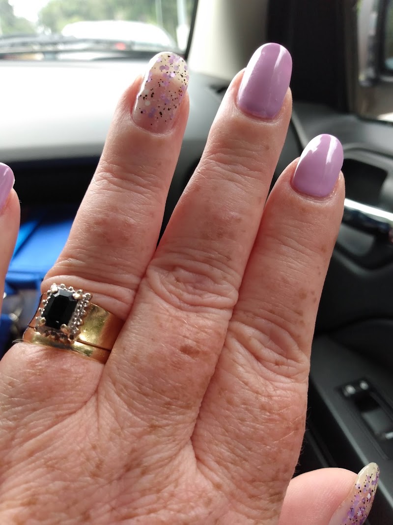 Park Younhwa, nail salon in Waterford, CT, photo 5 of 6